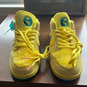 Nike sneakers mens 8.5 never worn no box